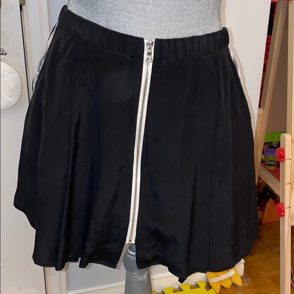 Pencey Black Silk Mini Skirt with Lace detail - Picture 1 of 8